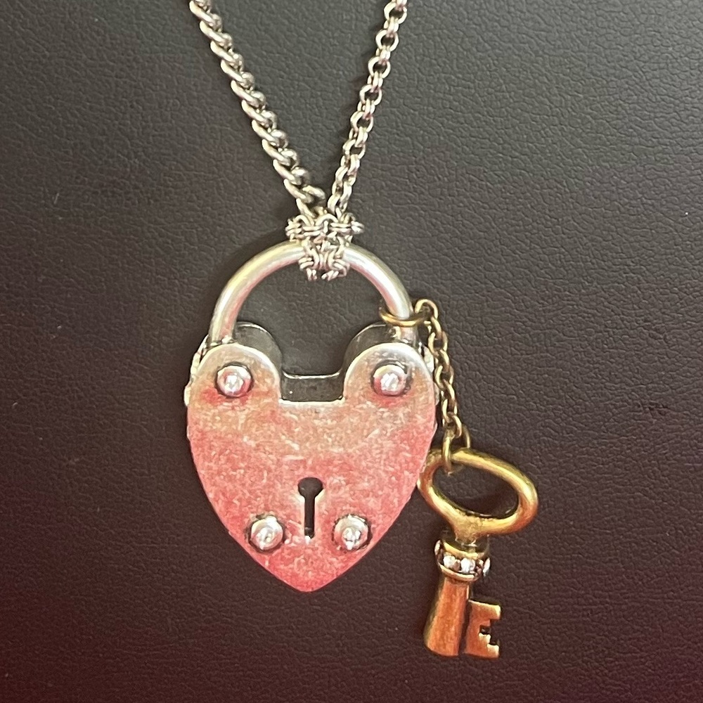 Fossil necklace heart padlock key silver rhinestones
